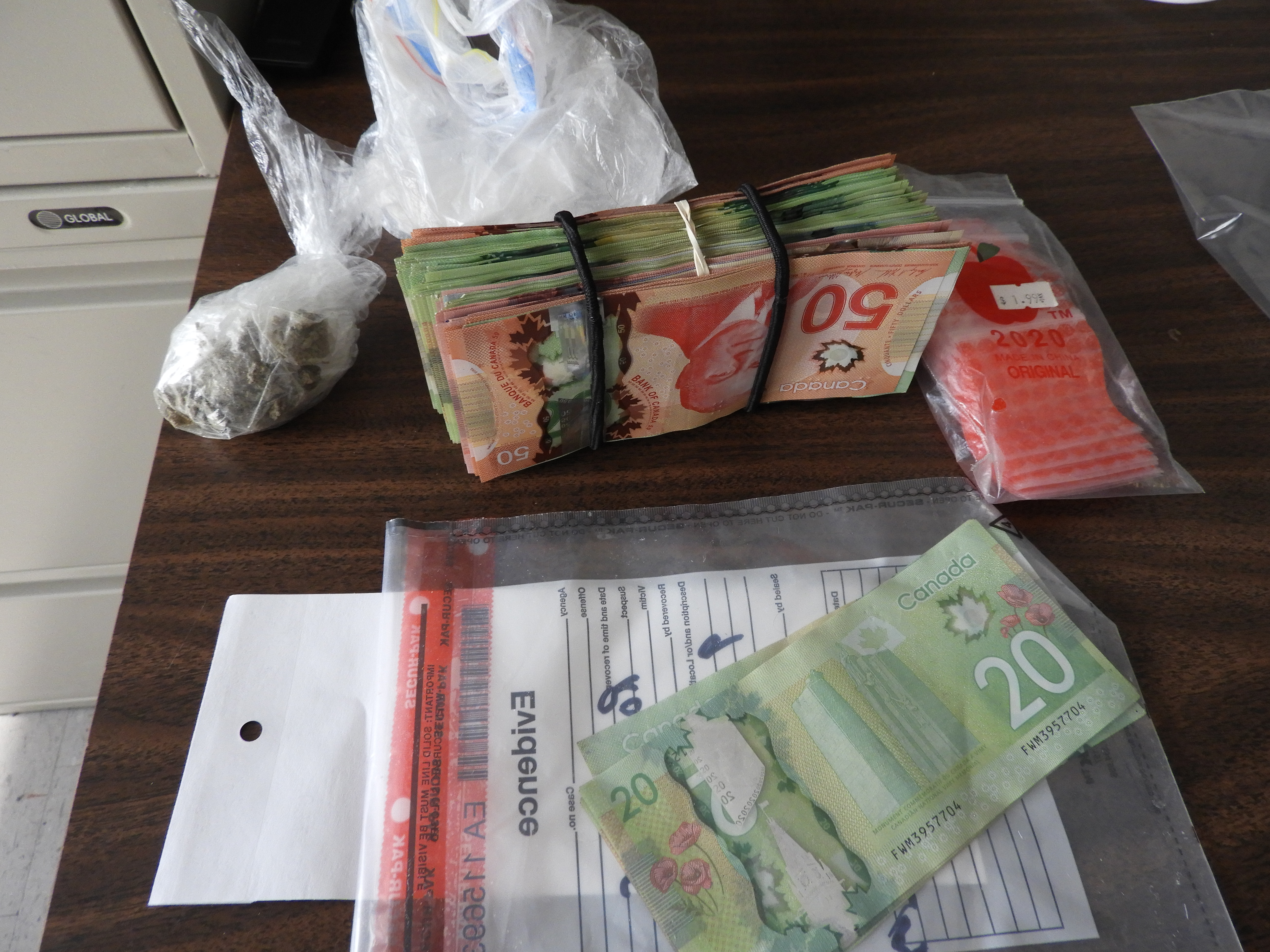 Image of Drugs and Money Seized